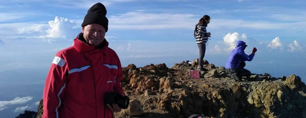 trekking rinjani mountain