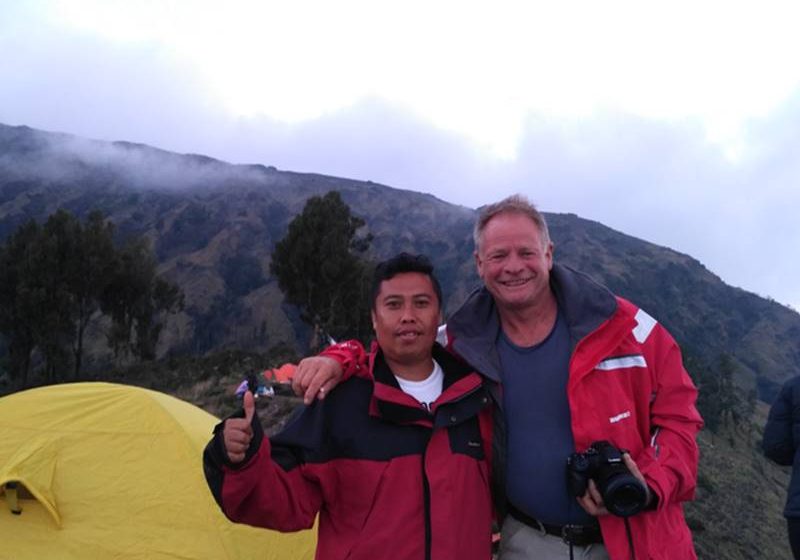 tents hiking rinjani